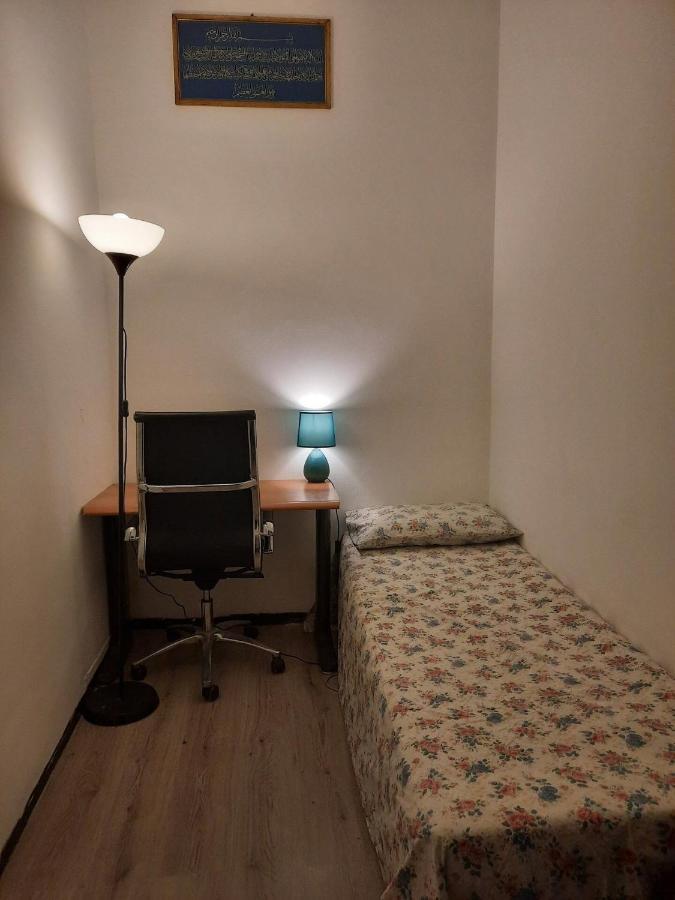 Nice And Quiet Accommodation In The City Center Milánó Kültér fotó